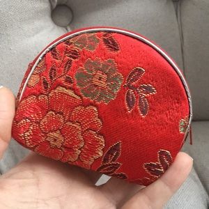 ❤️ Jacquard red floral stitch coin case pouch